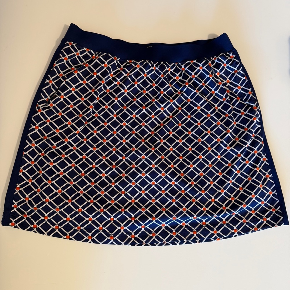 Tail golf / tennis / pickleball skirt with Built-in Shorts. Mint condition med - Picture 13 of 13